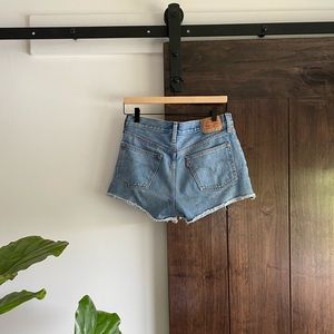 High waisted Levi 501’s!!